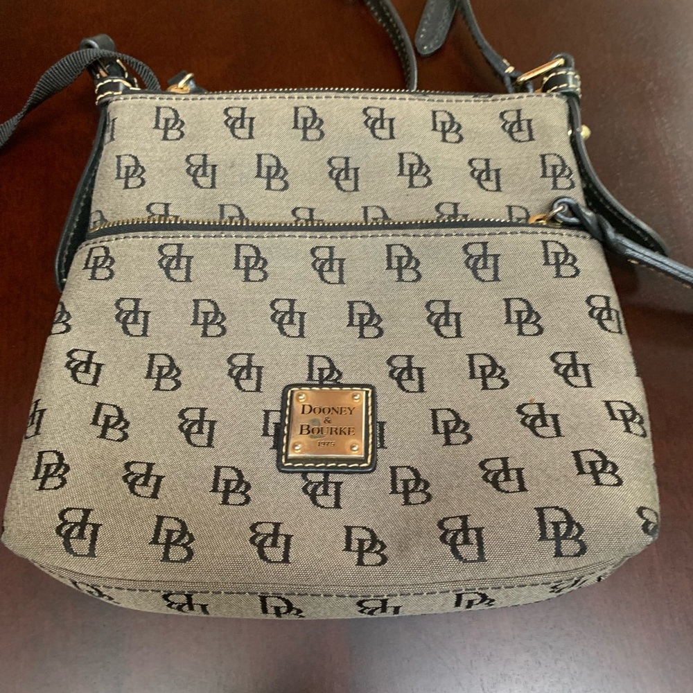 Dooney and Bourke Crossbody Bag!